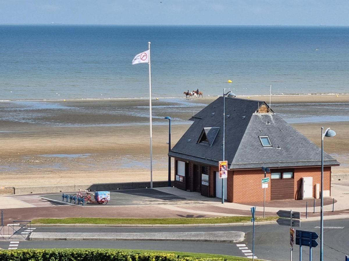 "Le Cocon D'Estelle" Grand Studio Vue Mer, 30M De La Plage Villers-sur-Mer Kültér fotó